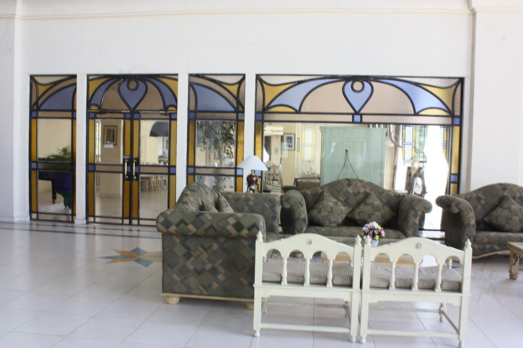 Club Morocco Resort And Country Club Subic Dış mekan fotoğraf