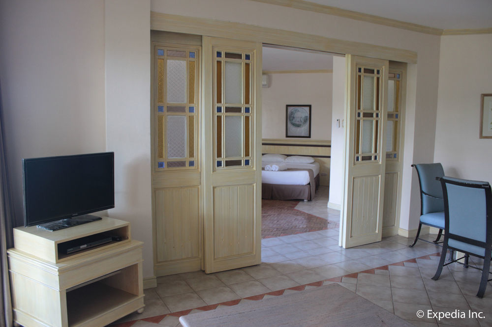 Club Morocco Resort And Country Club Subic Dış mekan fotoğraf