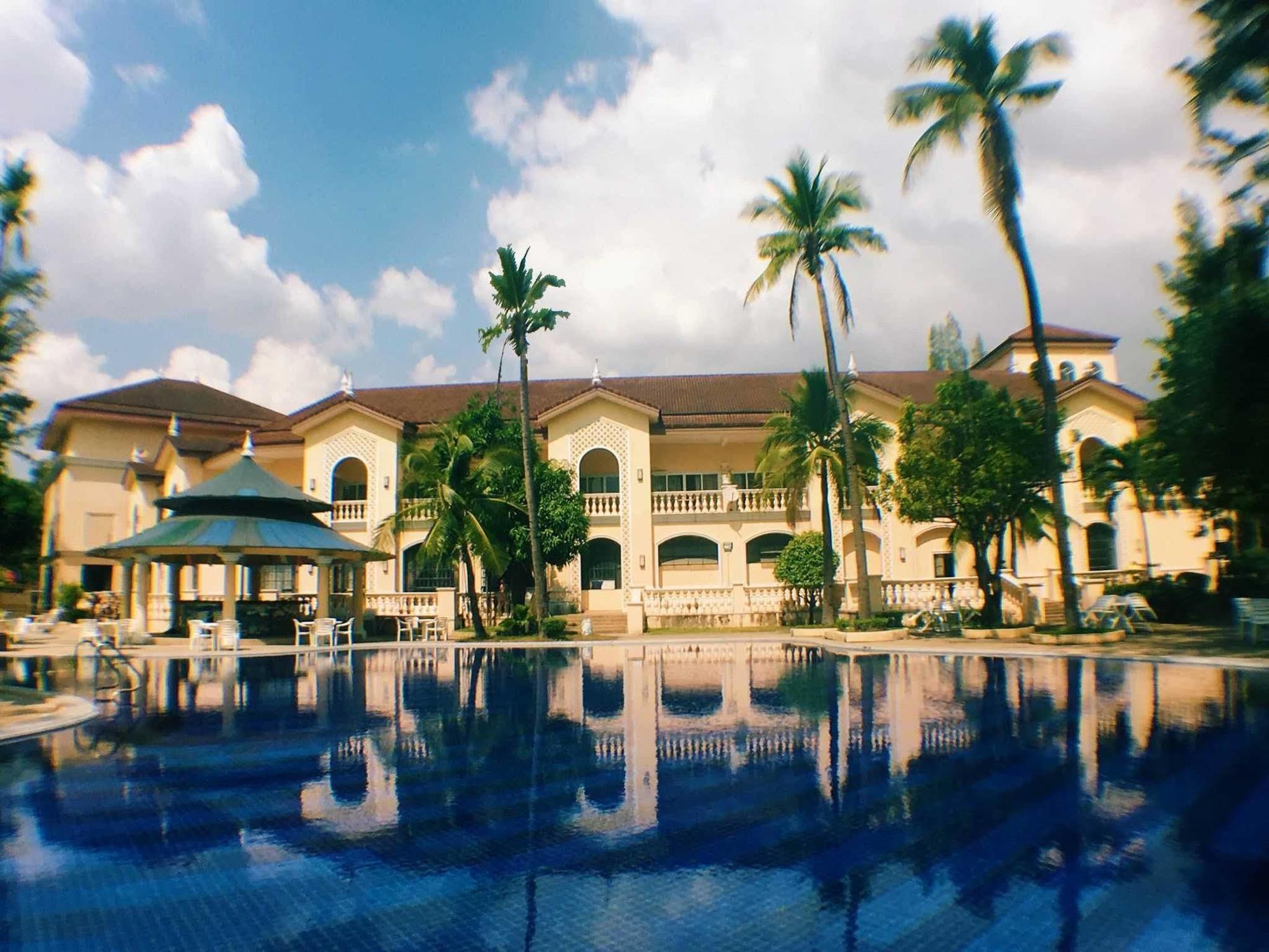 Club Morocco Resort And Country Club Subic Dış mekan fotoğraf