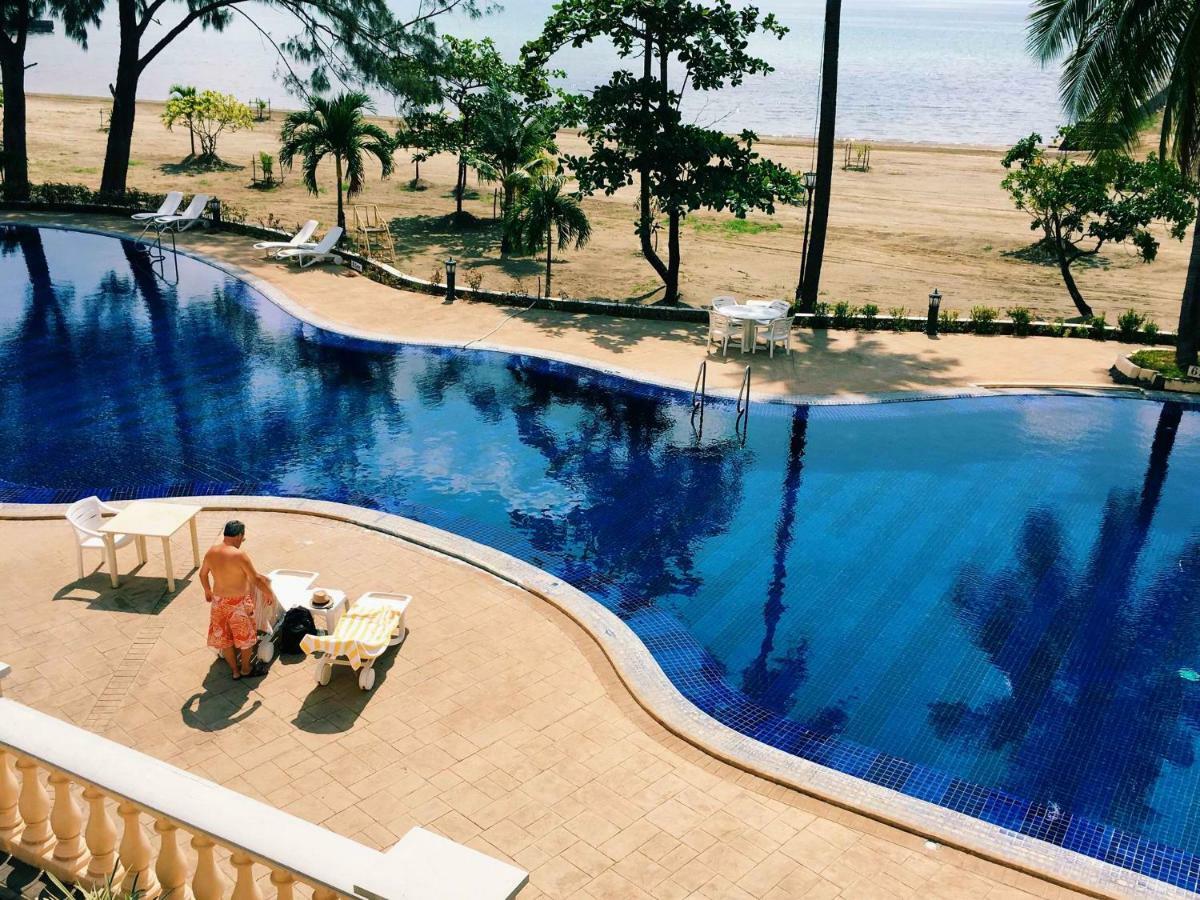 Club Morocco Resort And Country Club Subic Dış mekan fotoğraf